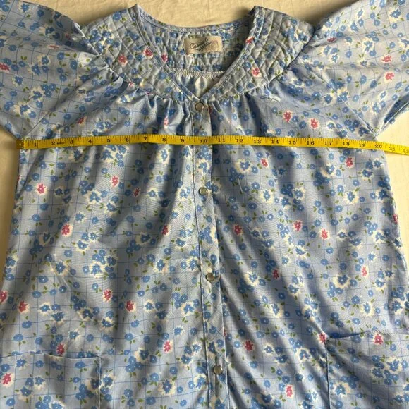 Casual Nights Blue Floral Nightgown Snap Button Front Size Small - Picture 4 of 9